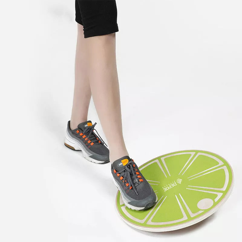 Wooden anti-skid balance board for fitness training with matte layer