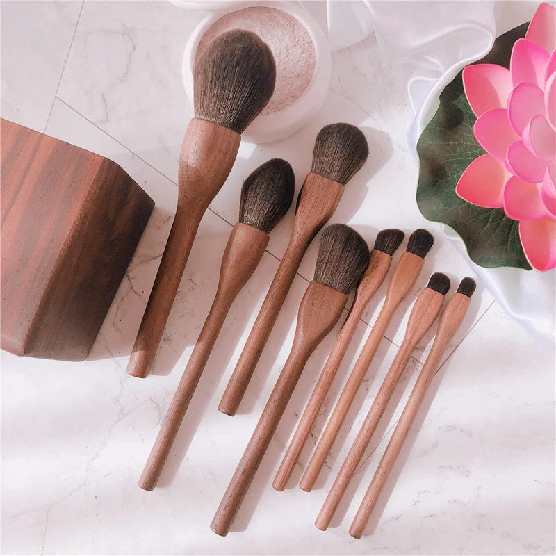 Wood handle makeup brush set with natural goat hair bristles and walnut wood handles