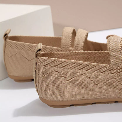 Women's casual mesh flats in black and khaki with round toe and slip-on design