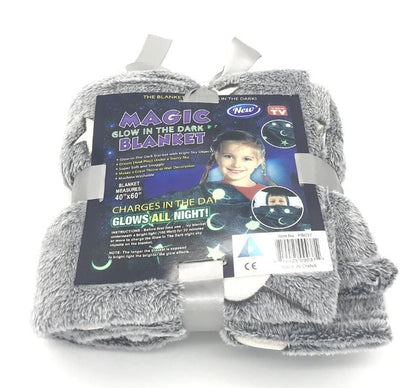 Glowing polyester wool blanket with stars and moons pattern for nighttime comfort