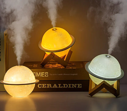 White Moon Light humidifier with USB port and night light measuring 138mm square