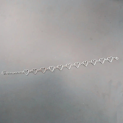 Hollow Korean Sweet Love Heart Choker Necklace in silver and gold with adjustable chain