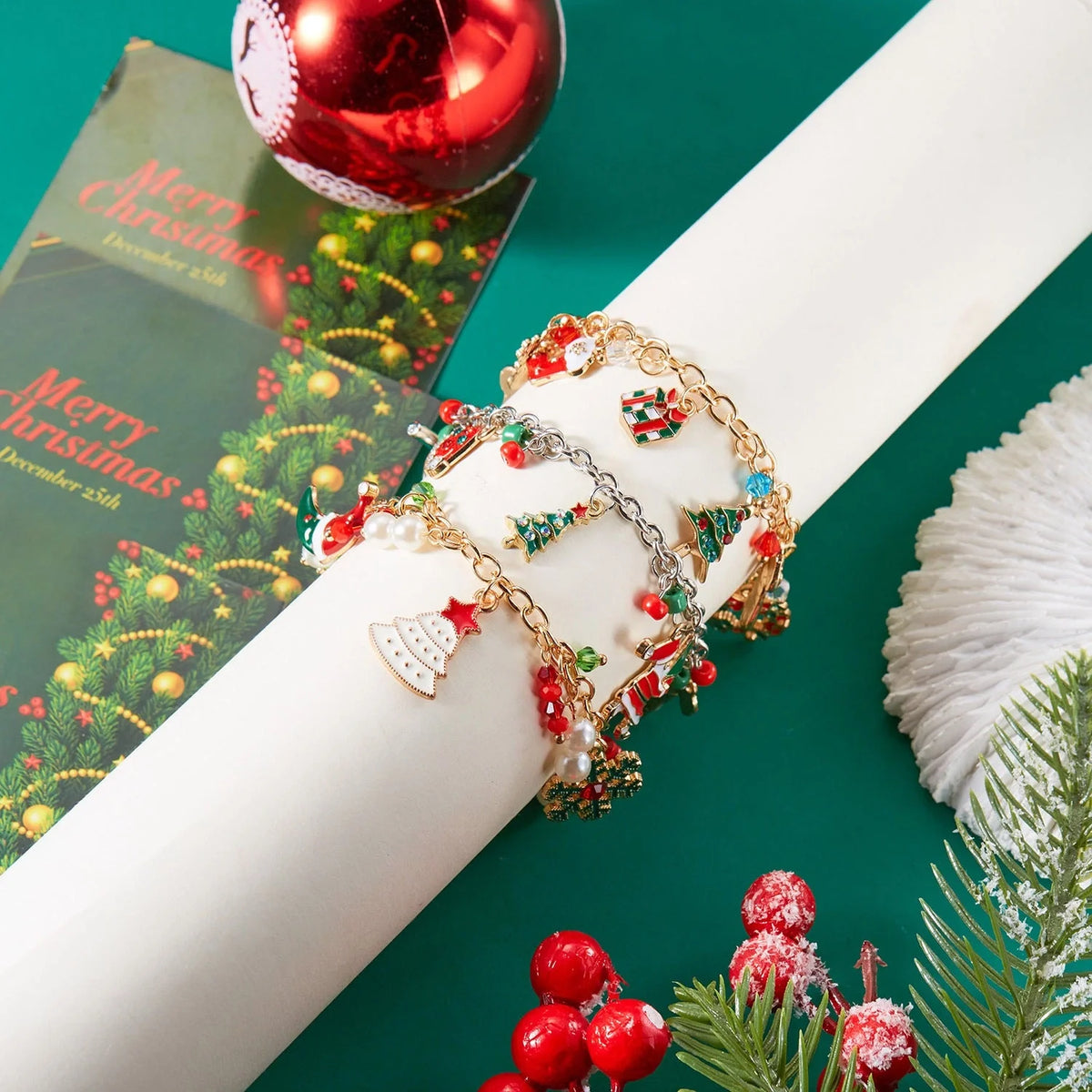 Personalized Christmas Bracelet with Santa Claus Pendant - Festive Holiday Jewelry