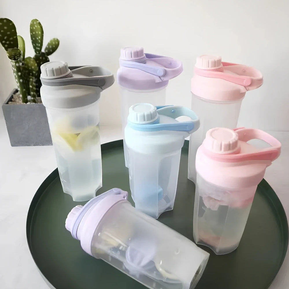 Purple 700ml leakproof blender shaker bottle with stirring ball for protein mixing, 24cm height, gym fitness cup