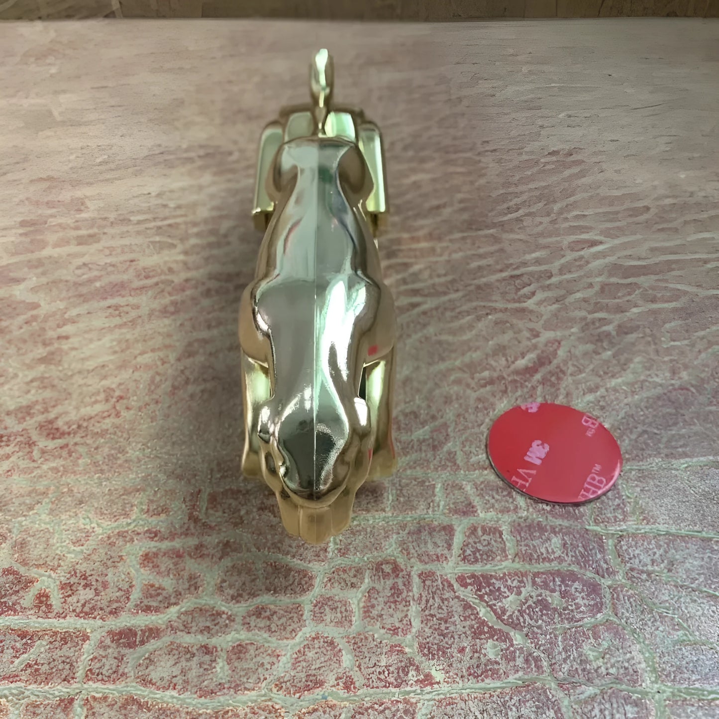 Car Leopard brand rotatable mobile phone holder in black, gold, and silver finishes