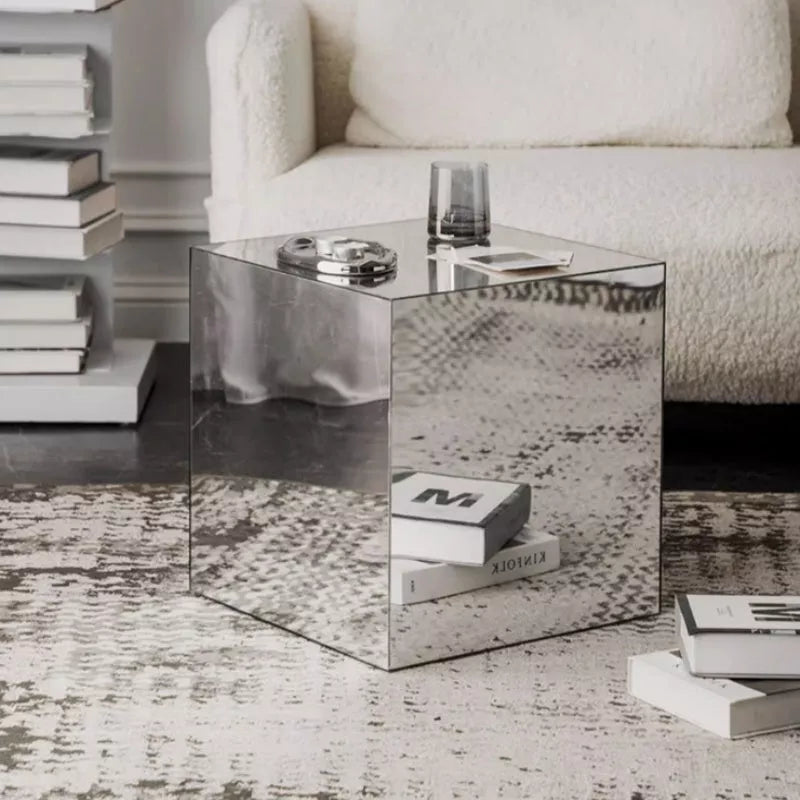 Mirror acrylic cube table in silver or gold, 40x40x40cm, perfect for modern decor