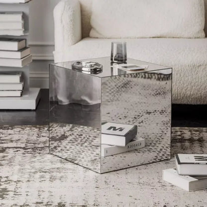 Mirror acrylic cube table in silver or gold, 40x40x40cm, perfect for modern decor