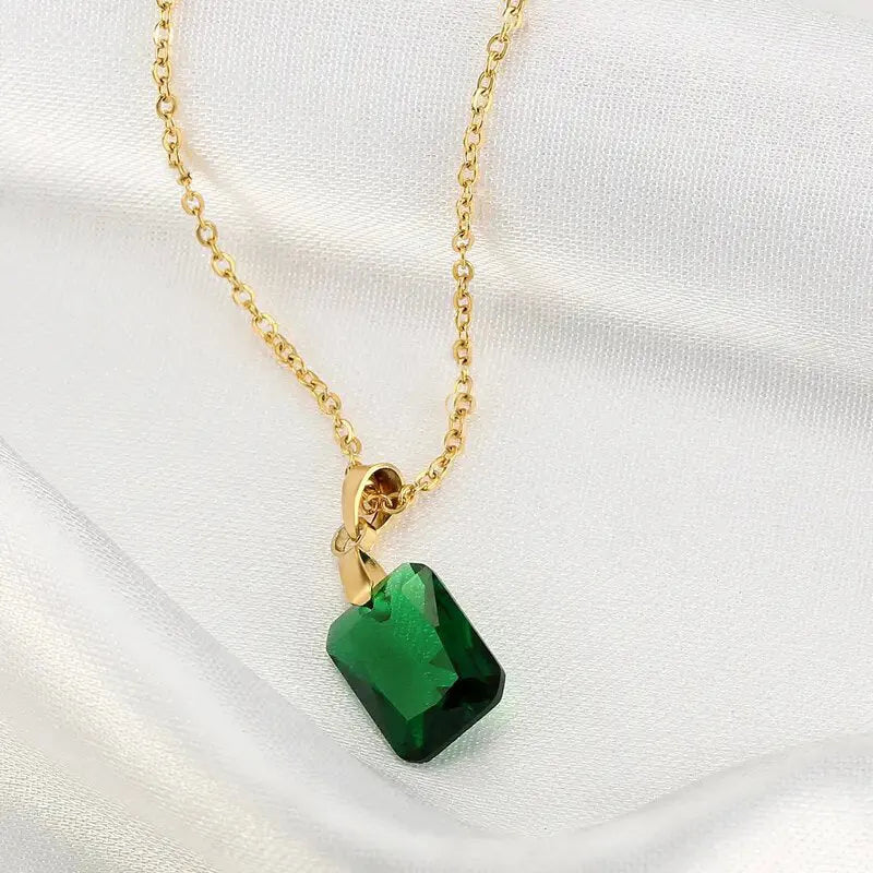 Copper rectangular pendant necklace with geometric quadrilateral design and O-ring chain in green colour