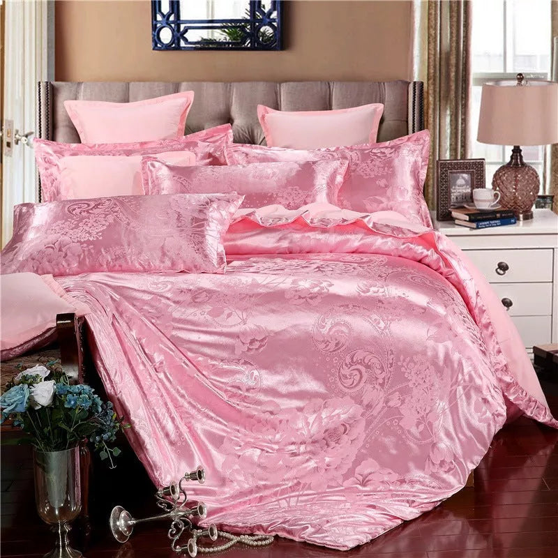 Four-piece jacquard bedding set in polyester fiber with vibrant colors