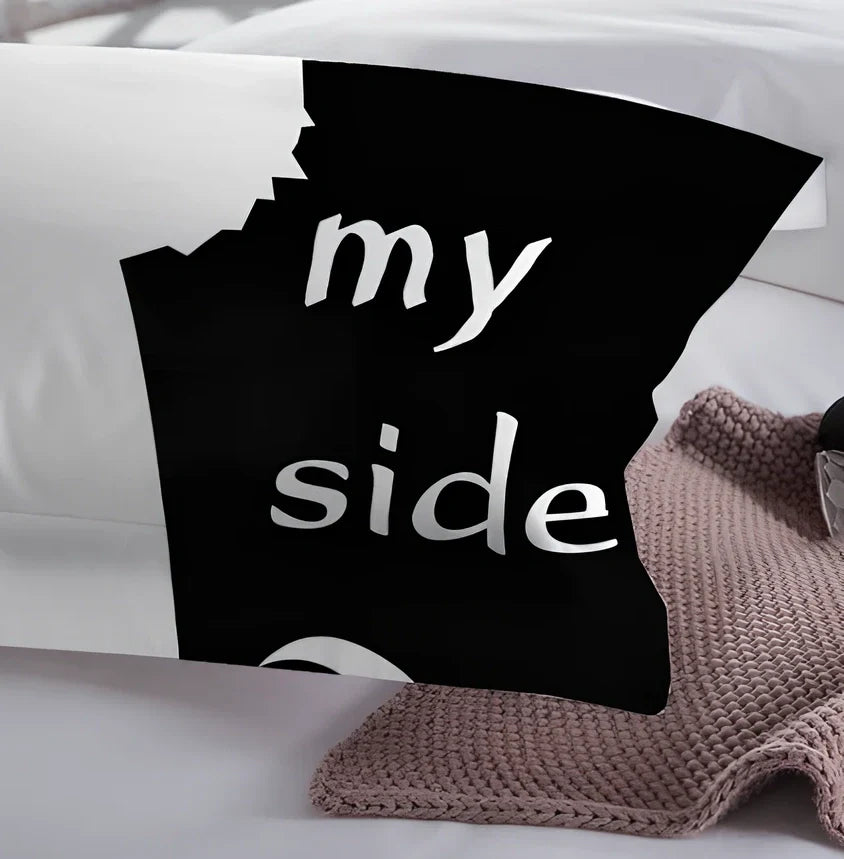 Three-piece geometric pattern bedding set with flower colour scheme and quilting construction