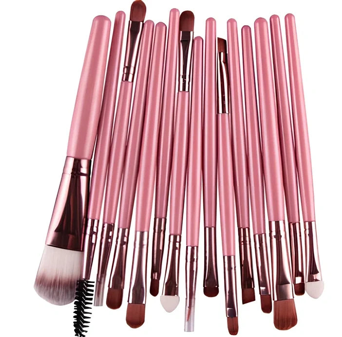 Cosmetic brush kit with 3cm nylon bristles and 14cm plastic handles in multiple colours