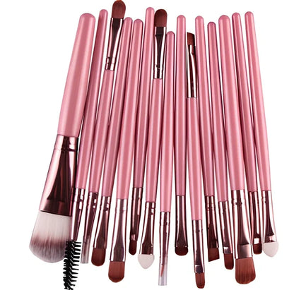 Cosmetic brush kit with 3cm nylon bristles and 14cm plastic handles in multiple colours