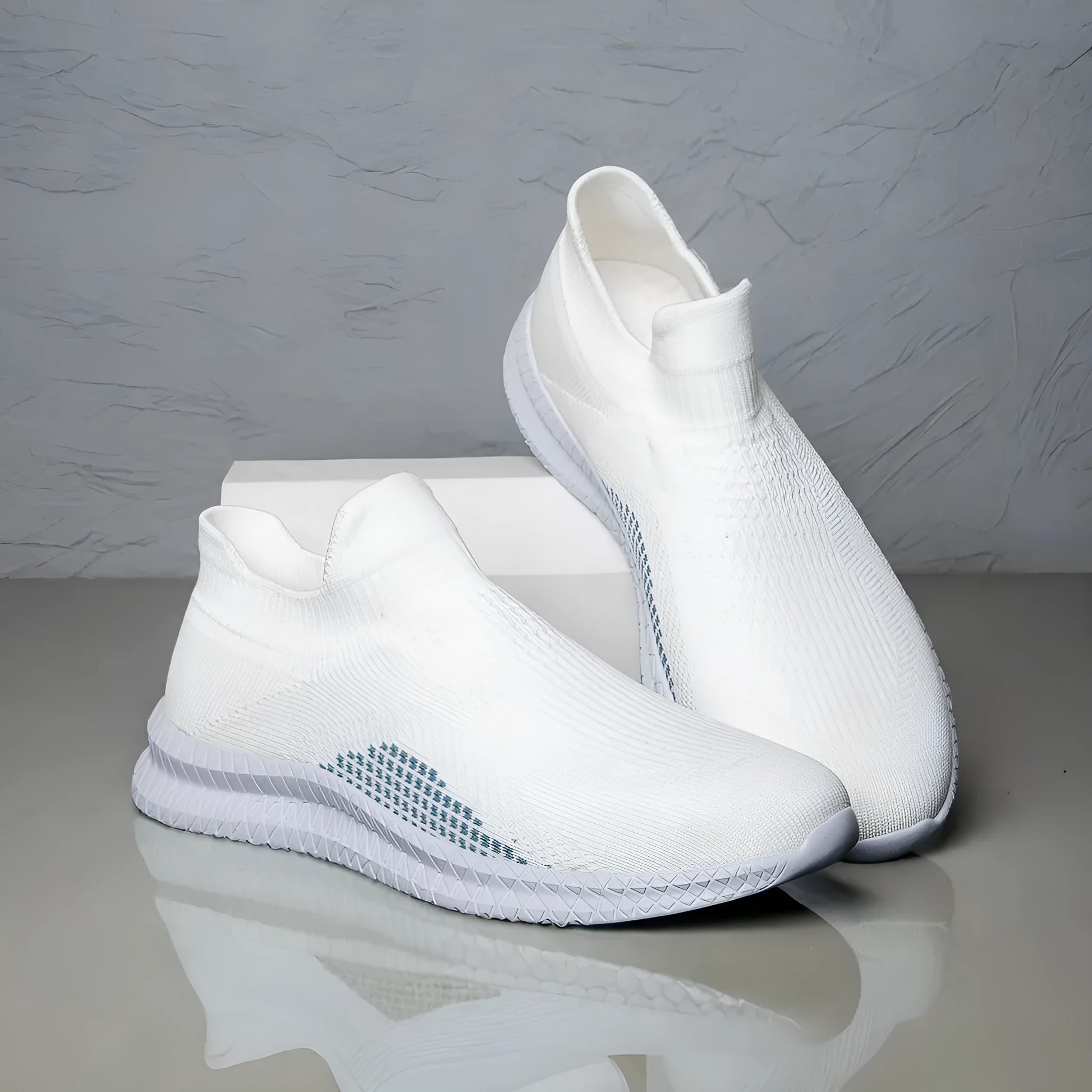 Popcorn flyknit fabric low-top casual sneaker in solid colour on a viscose sole.