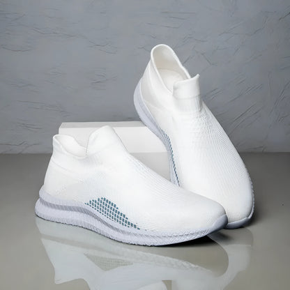Popcorn flyknit fabric low-top casual sneaker in solid colour on a viscose sole.