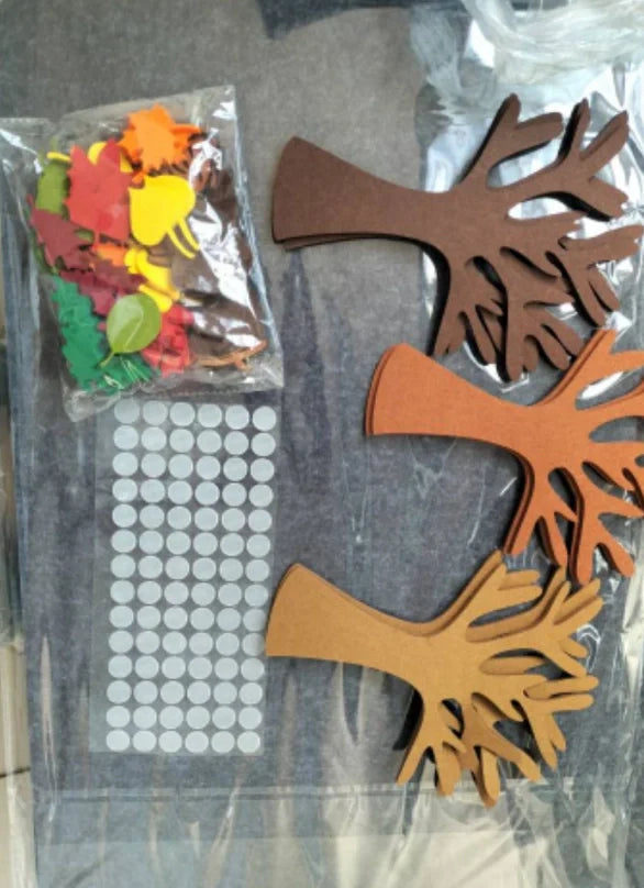 96-piece felt tree wall hanging for children's rooms measuring 24cm wide by 23cm high