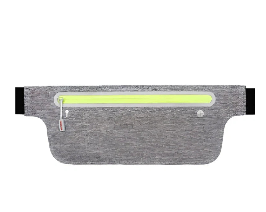 Strapless running bag in camouflage colours with invisible phone pockets and waterproof construction