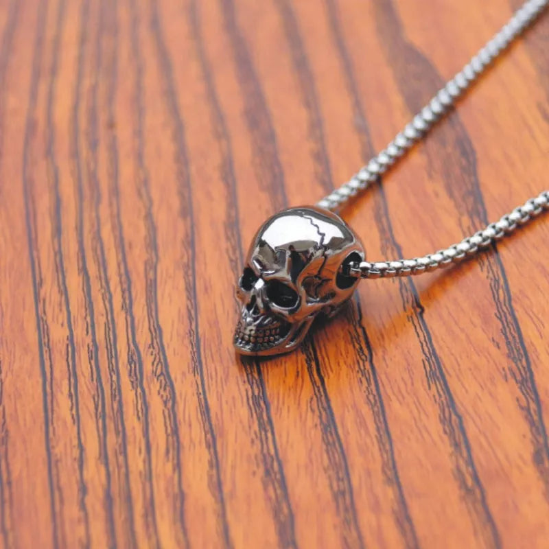 Men's titanium steel skull necklace with square pearl chain and metal pendant