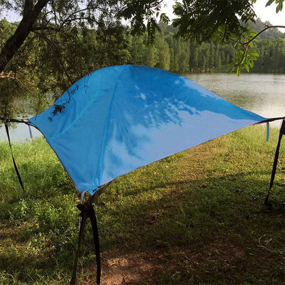 Off-ground tent with aluminum poles and Oxford cloth base for camping and hunting