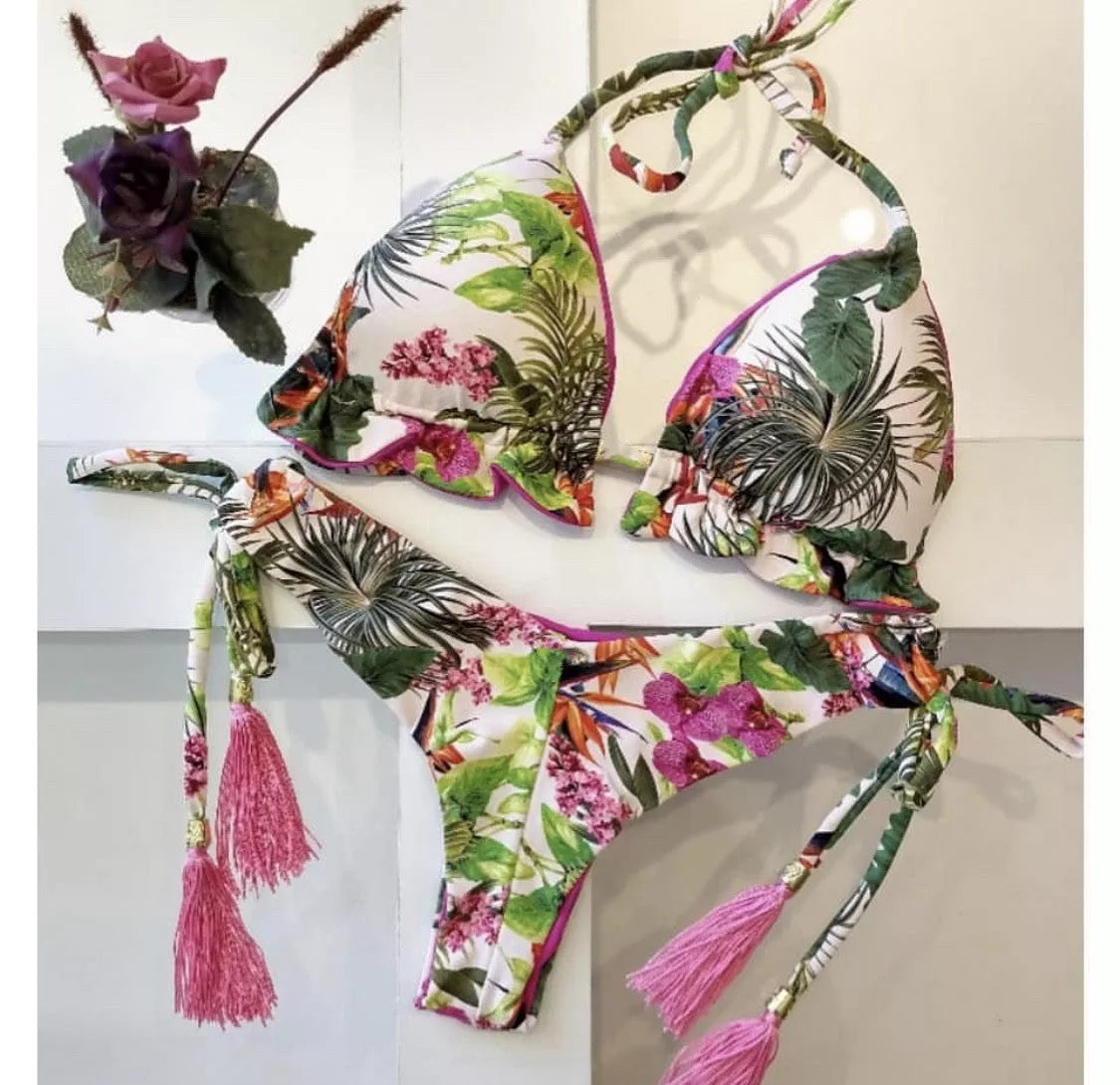 Skull leopard print split bikini in sizes S, M, L for bold swimwear choices