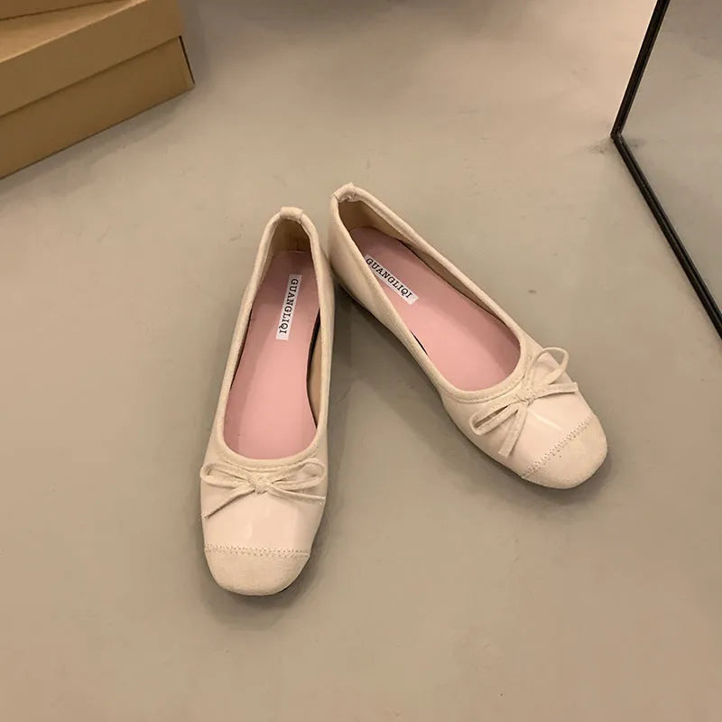 Retro women's ballet pumps with square toe and bow detail in four colour options