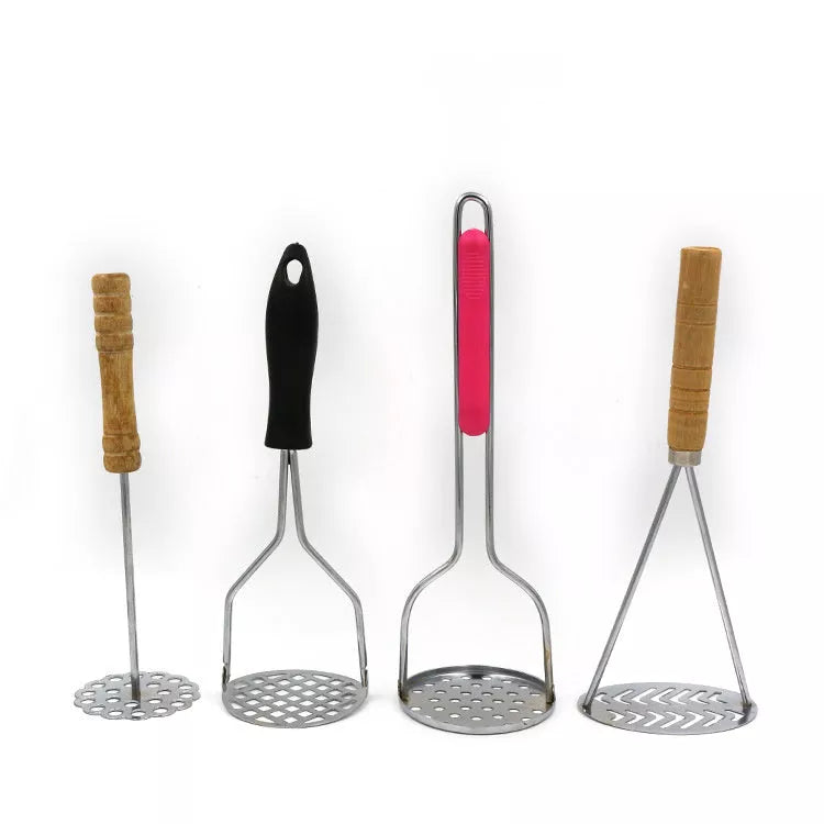 Manual potato masher with wooden handle and flower-shaped press for easy mashing
