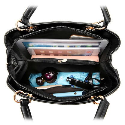 Retro fashion handbag in black with zipper closure and one-shoulder strap, dimensions 30cm by 22cm by 13cm