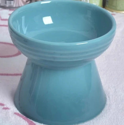 White ceramic pet bowl with high foot neck protector showing 15cm diameter and 8cm height measurement