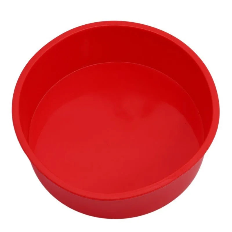 Red silicone round cake mould set showing 4-inch, 6-inch, and 8-inch sizes for baking