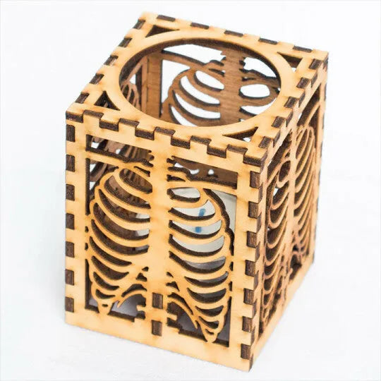 Wooden Halloween shadow lamp with head bone and rib design, American style, 18cm x 13cm x 13cm, picture colour.