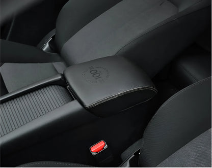 Armrest case cover for Mazda CX-4 CX-5 Oncela in carbon fibre, leather or flannelette, about 500g