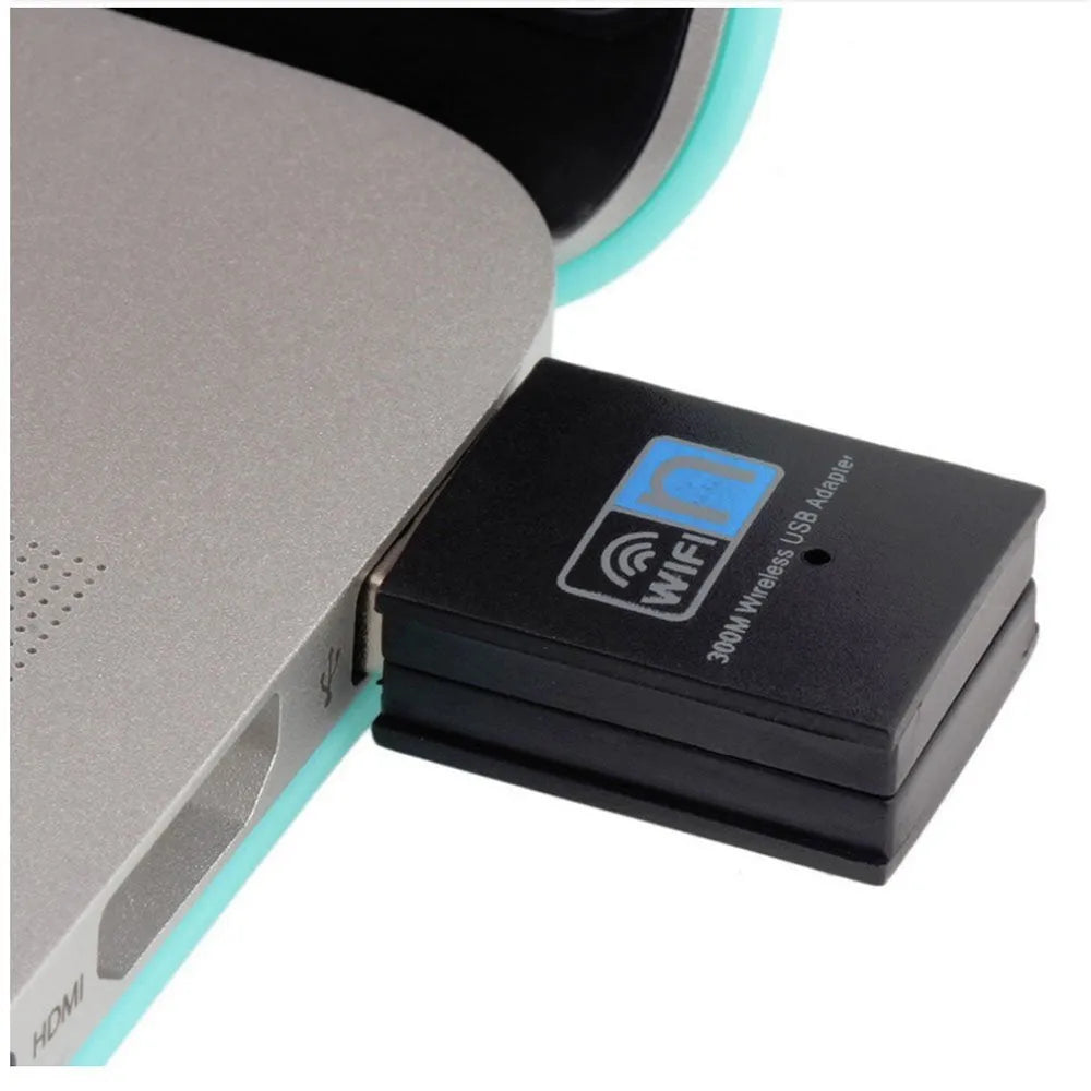 Mini USB WiFi receiver 300M network card with RTL8192EU chip, black plastic and metal, 3.3 x 1.5 x 0.7cm