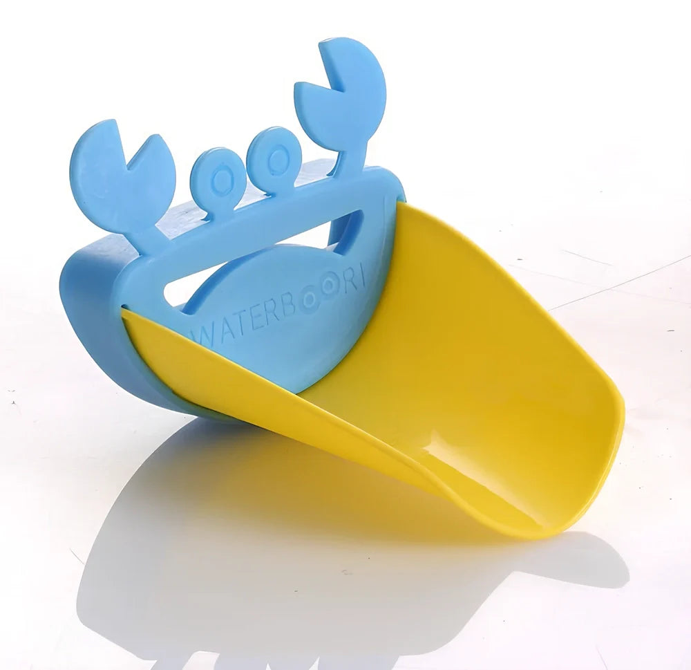 Multicolor crab-shaped polyethylene faucet extender, 8x11x6cm, for kids' bathroom hand washing on UK taps