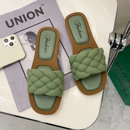 Women's plaid pattern beach sandals with a thick non-slip PVC sole in green.