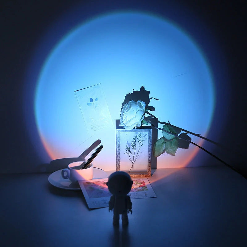 Rechargeable Astronaut Robot Rainbow Projection Sun Lamp with customizable sunset colors