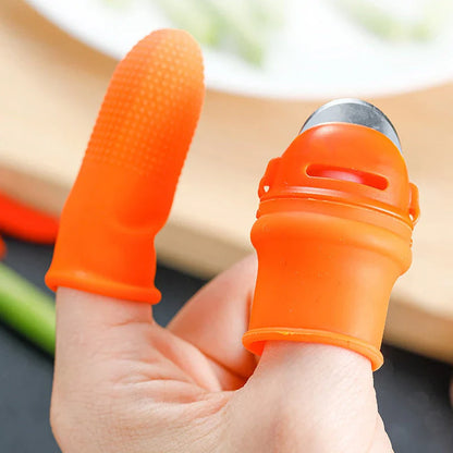 Ergonomic silicone blade protector for safe and efficient vegetable and fruit harvesting