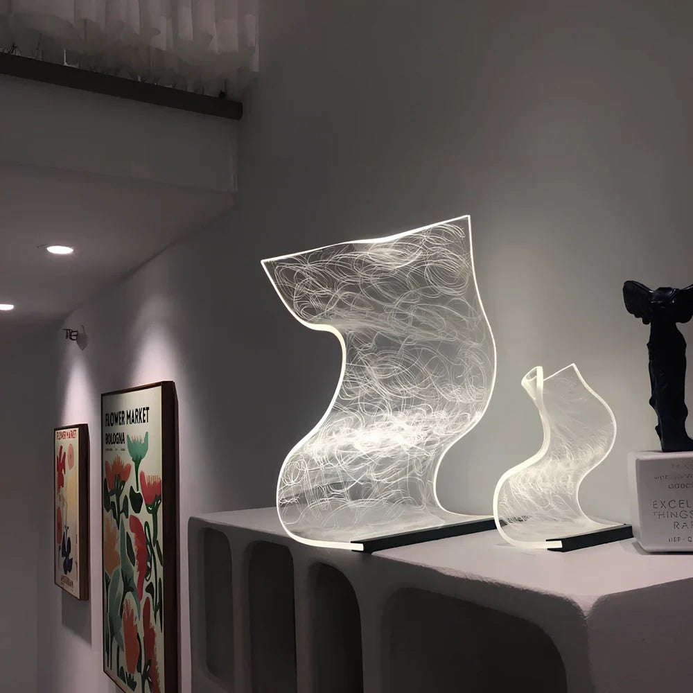 USB-powered bedside lamp with three-colour light adjustment in Nordic design