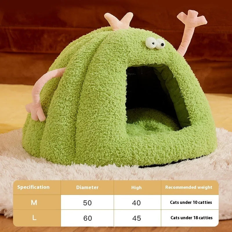 Monster-shaped semi-enclosed cat kennel in bubble velvet material available in green, purple and yellow colours