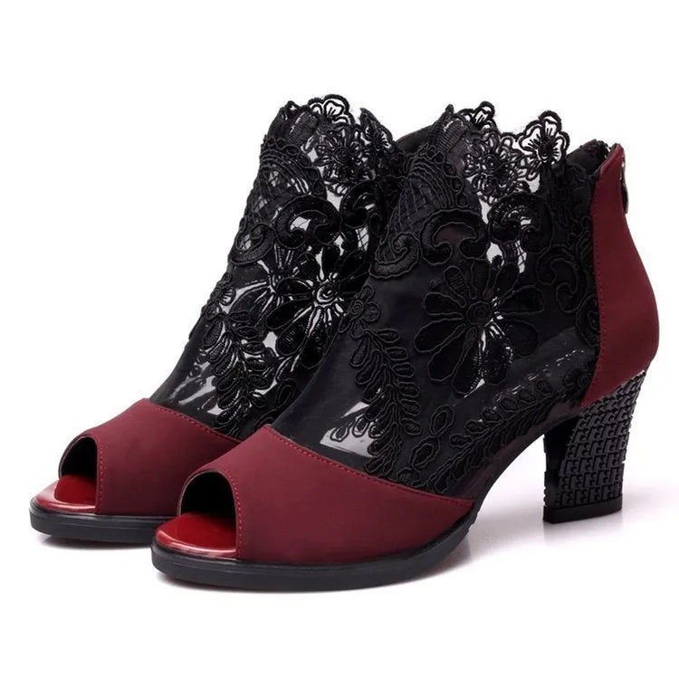 Lucyever women's black gladiator sandals with square heel, zip closure, and floral lace design