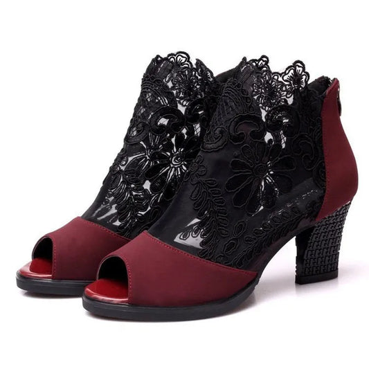 Lucyever women's black gladiator sandals with square heel, zip closure, and floral lace design