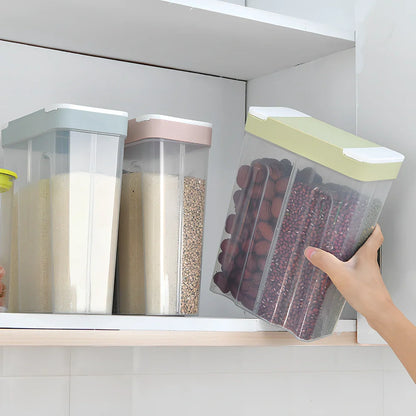 Clear plastic food storage box with measuring scale and blue lid