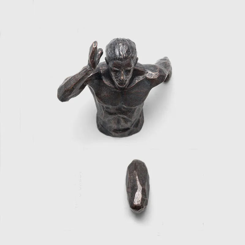 Modern resin character wall decoration in metallic finish