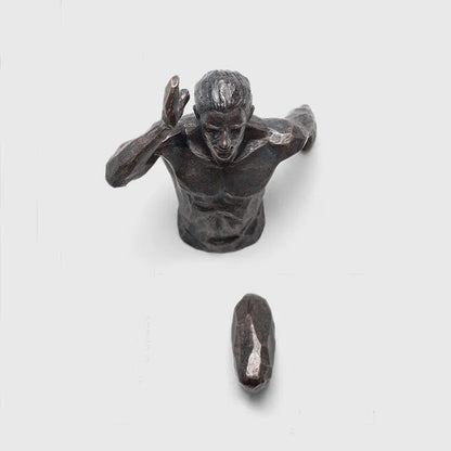 Modern resin character wall decoration in metallic finish