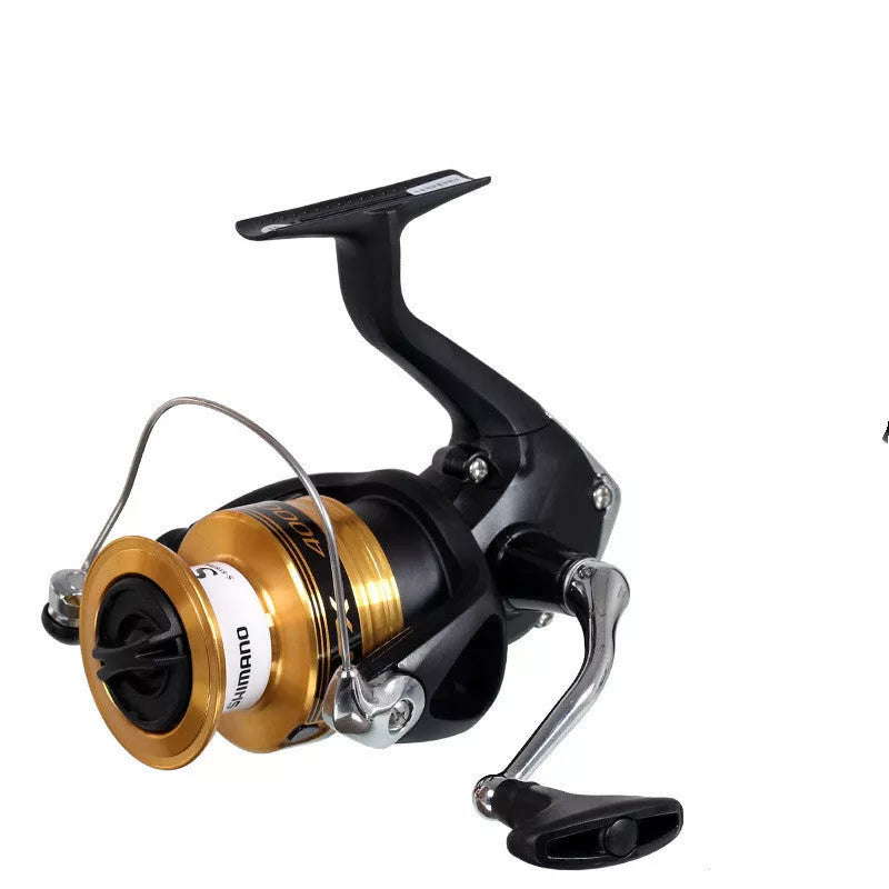 Long cast sea fishing reel in yellow, designed for saltwater durability and smooth retrieval