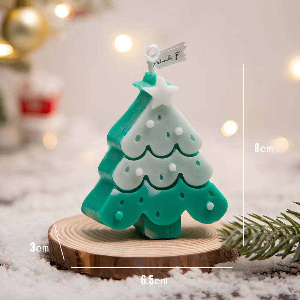 Christmas tree scented soy wax candle with lead-free cotton wick in cylindrical shape, multiple size options available