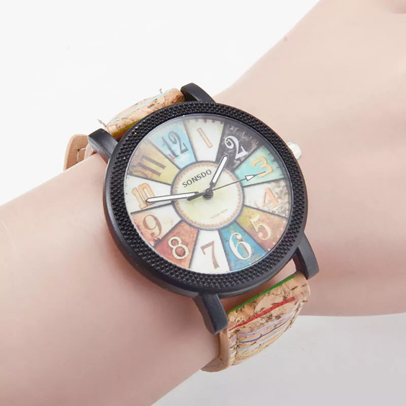 Vintage Leather Quartz Wrist Watch for Women with 37mm dial and leather strap