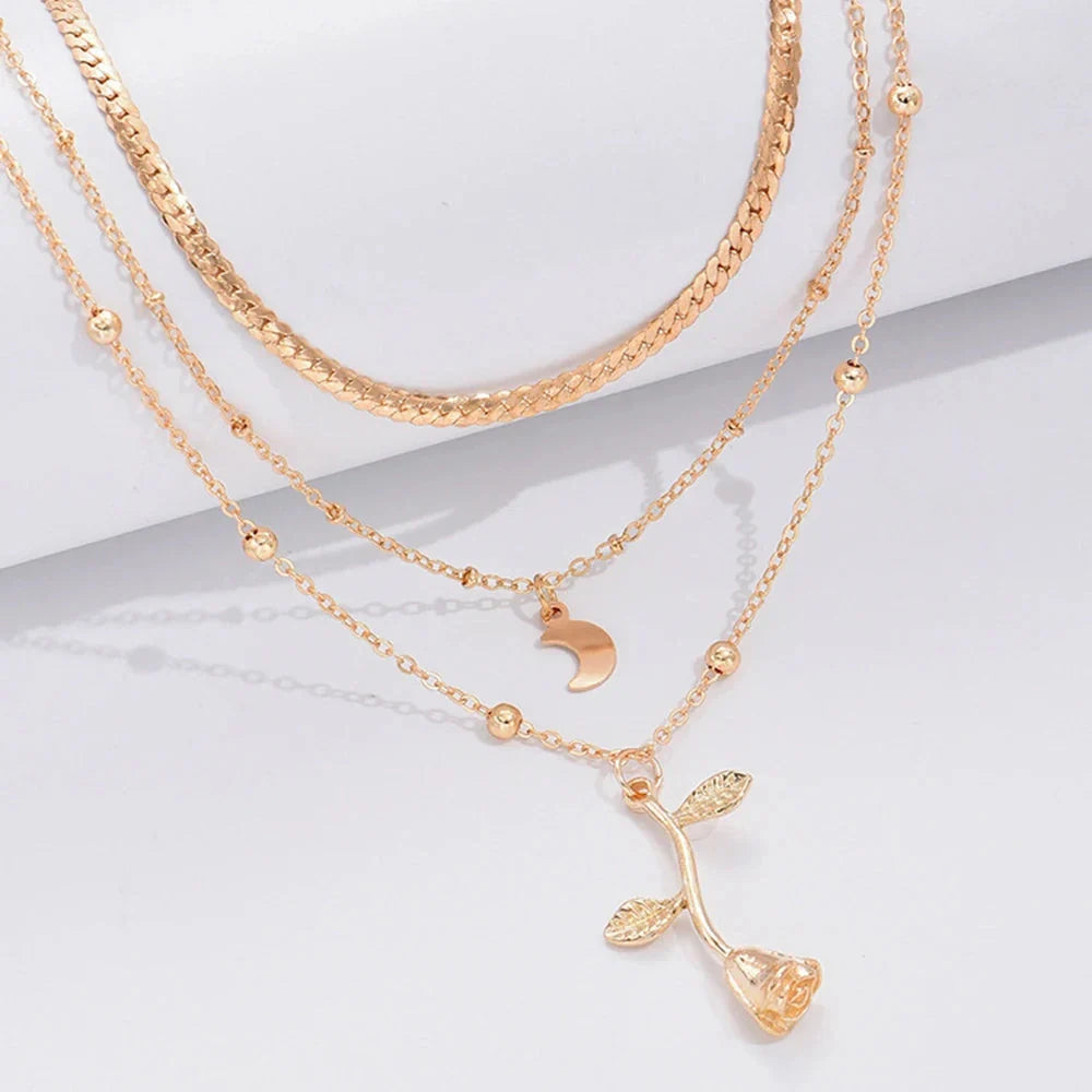 Gold Bohemian Rose Flower Choker Necklace for Women - Elegant Fashion Jewelry