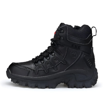 US Army Delta Tactical Boots in black or sand with non-slip rubber soles and shock absorption for outdoor activities