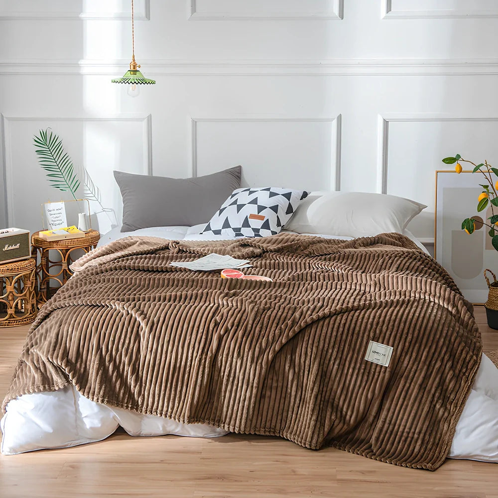 Flannel sheets in khaki colour showing brushed surface texture, dimensions 150x200cm