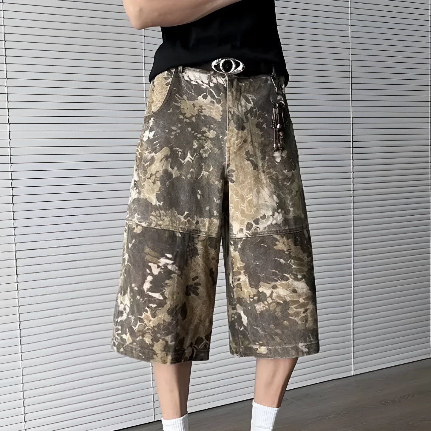 Yellow snake pattern tooling camouflage cropped jeans in 100% cotton denim, sizes S to 3XL