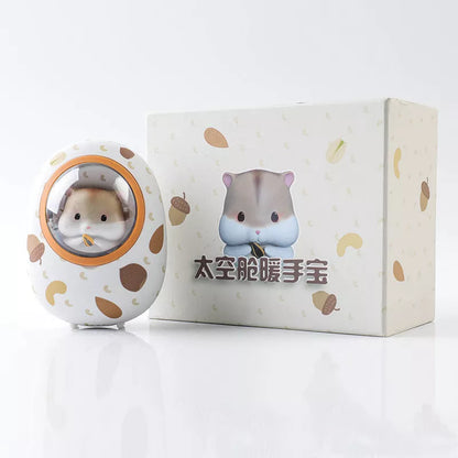 Hamster Hand Warmer Power Bank in white with 5000mAh battery capacity